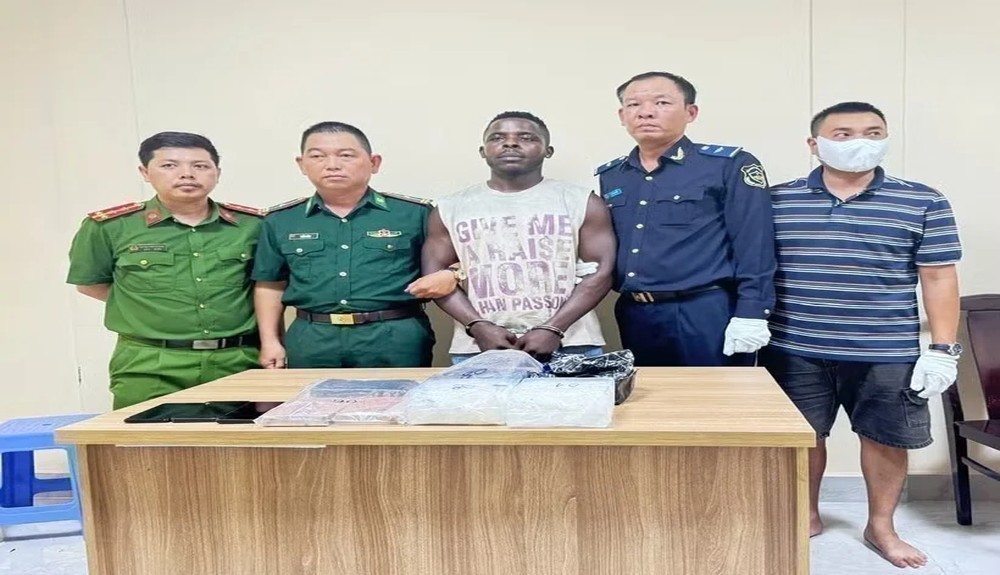 Nigerian Arrested in Vietnam With Suspected Meth, Heroin